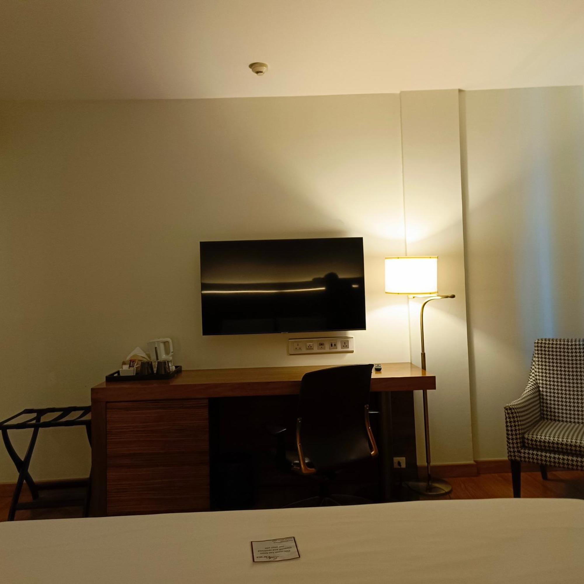 Sacha'S Hotel Uno Sha Bangkok Zewnętrze zdjęcie