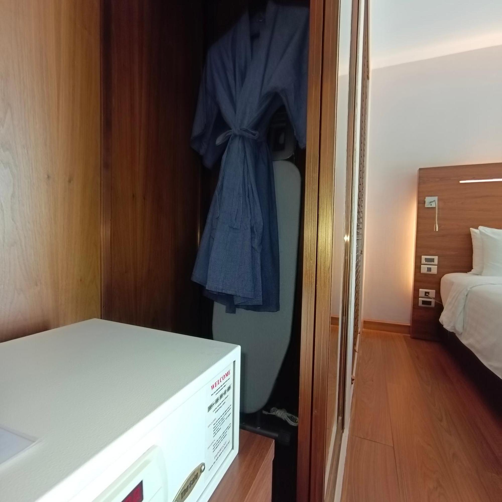 Sacha'S Hotel Uno Sha Bangkok Zewnętrze zdjęcie